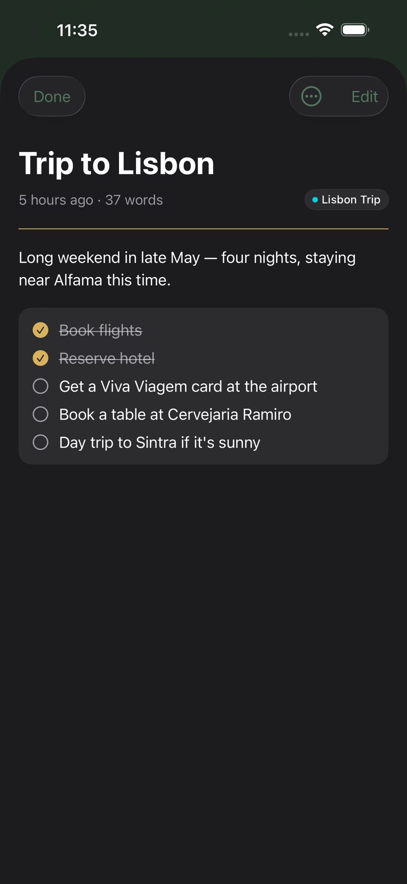 A Sova note open for reading: a weekend reading list turned into a checklist, calm text on a dark page